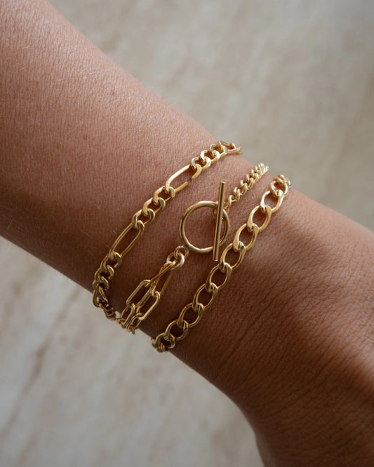 Double chain toggle bracelet