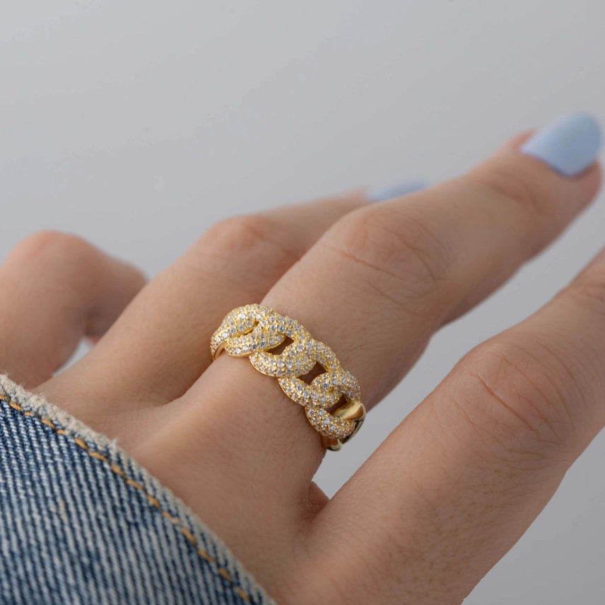 Accented Chain Ring