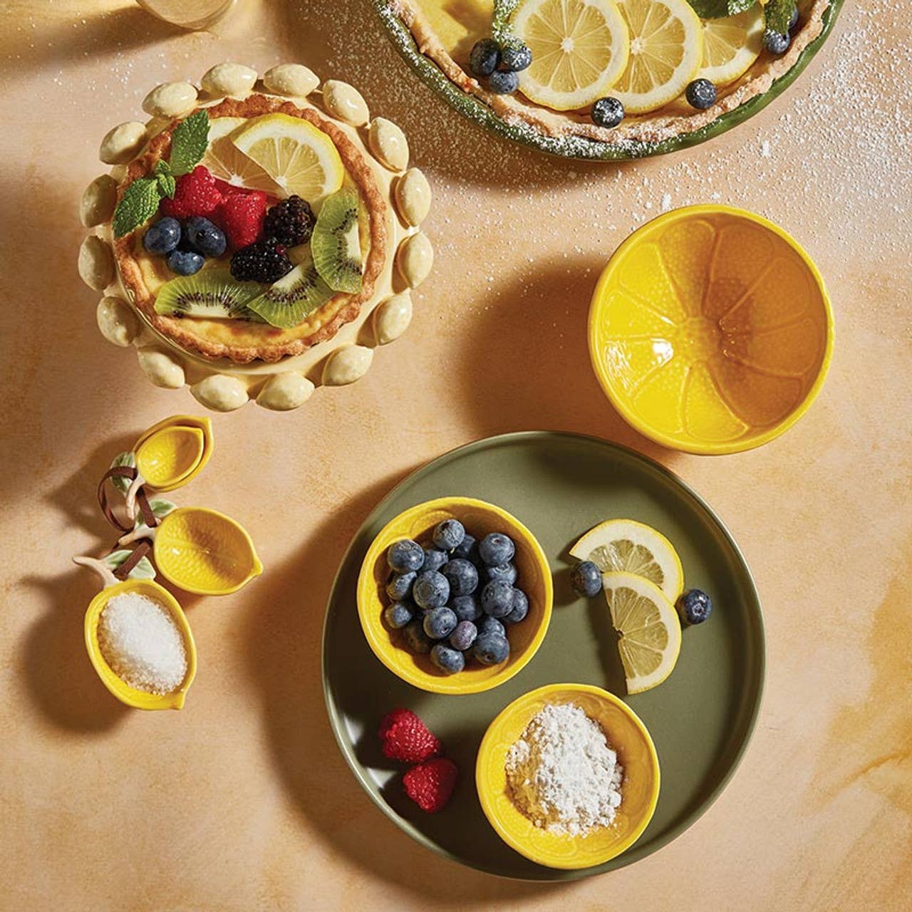 Petite Lemon Stand