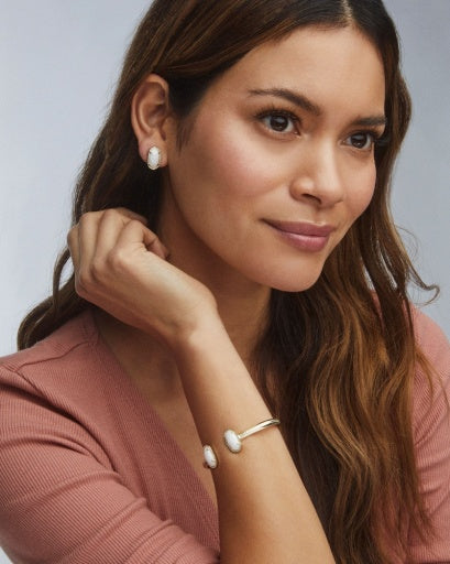 ELTON CUFF BRACELET GOLD WHITE OPAL