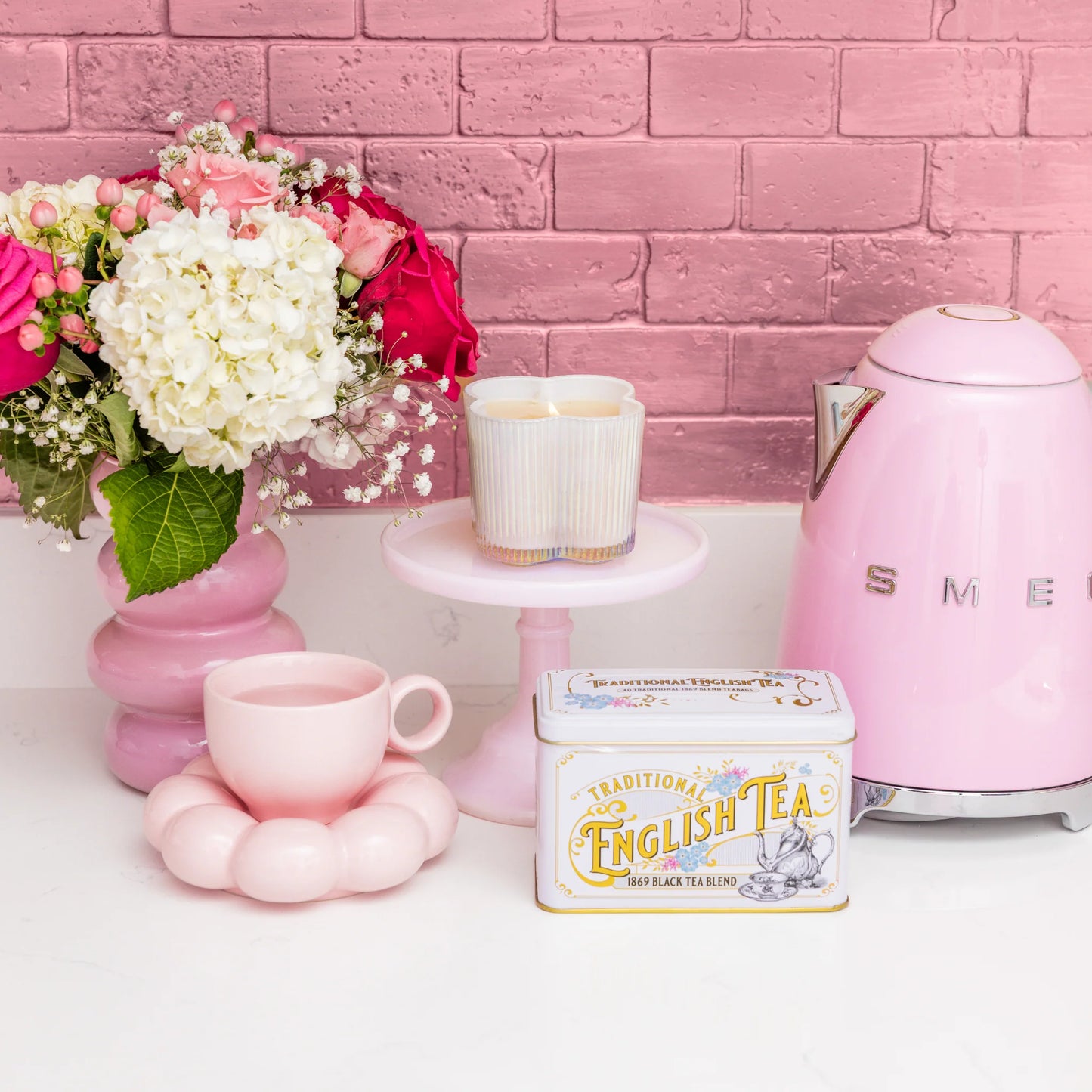 Sweet Grace Collection Candle - White Quatrefoil